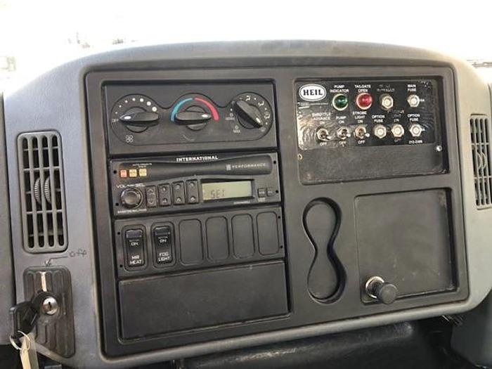 Used 2003 INTERNATIONAL SIDE LOAD TRUCK