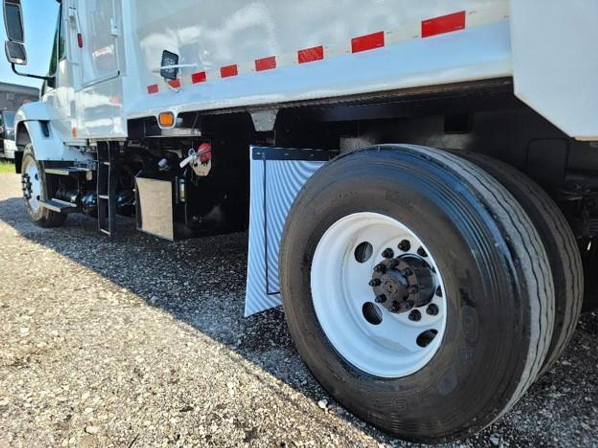 Used 2014 FREIGHTLINER REAR LOAD TRUCK