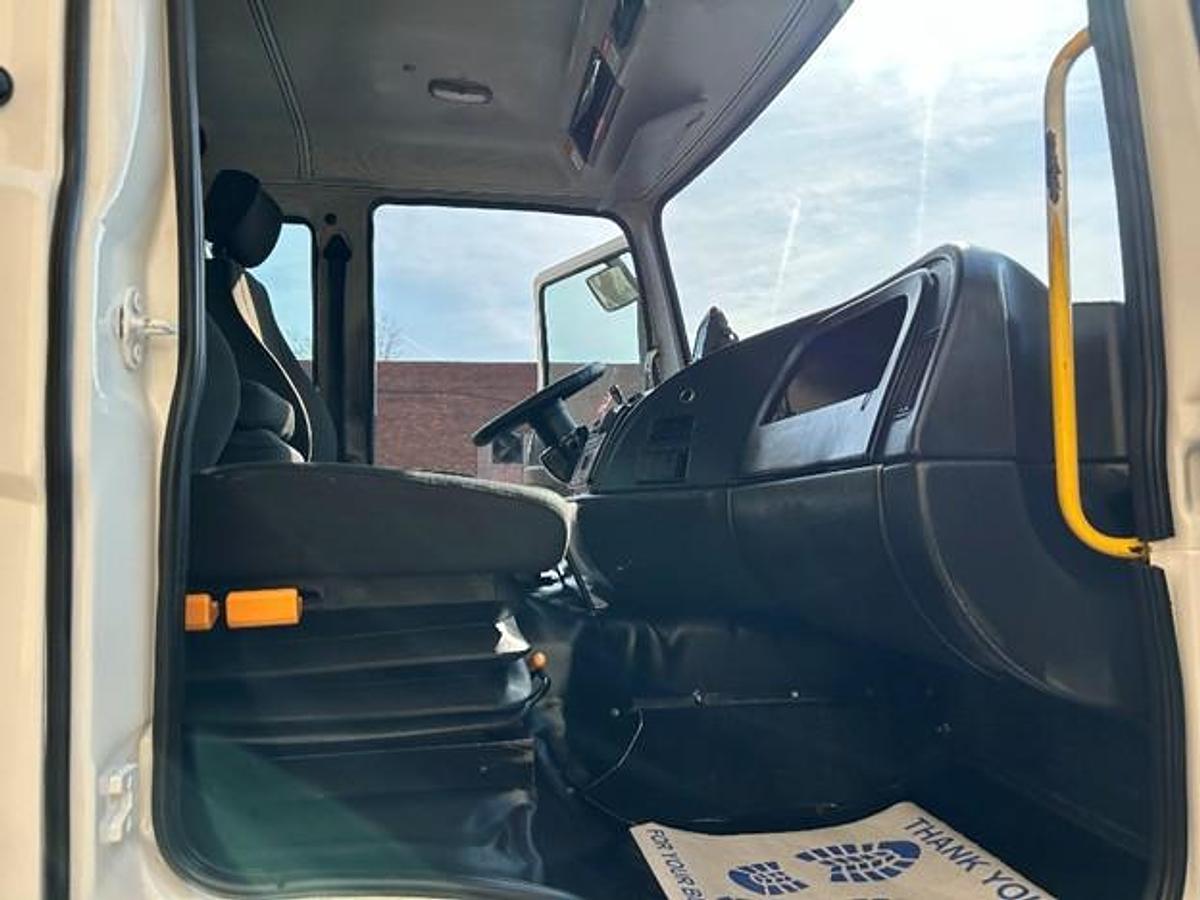 Used 2018 AUTOCAR REAR LOAD TRUCK