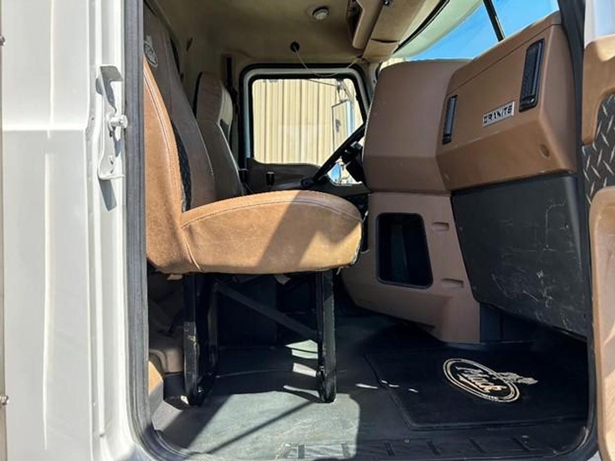 Used 2015 MACK ROLLOFF TRUCK