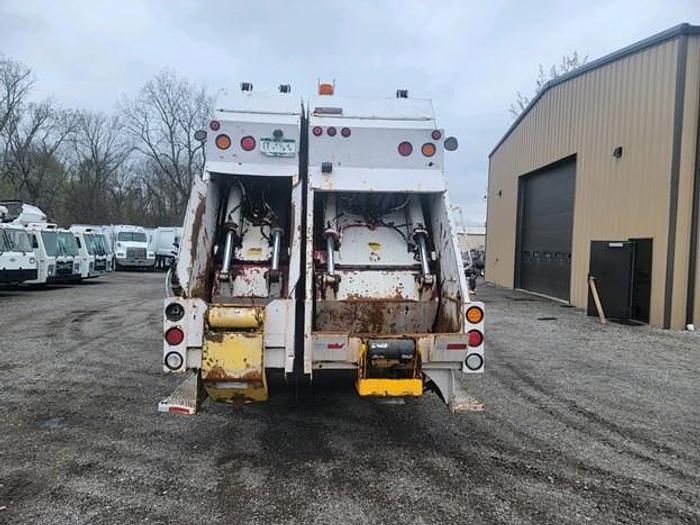 Used 2017 WESTERN STAR SPLIT BODY REAR LOAD TRUCK