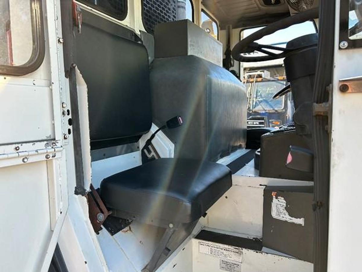 Used 2010 CCC REAR LOAD TRUCK