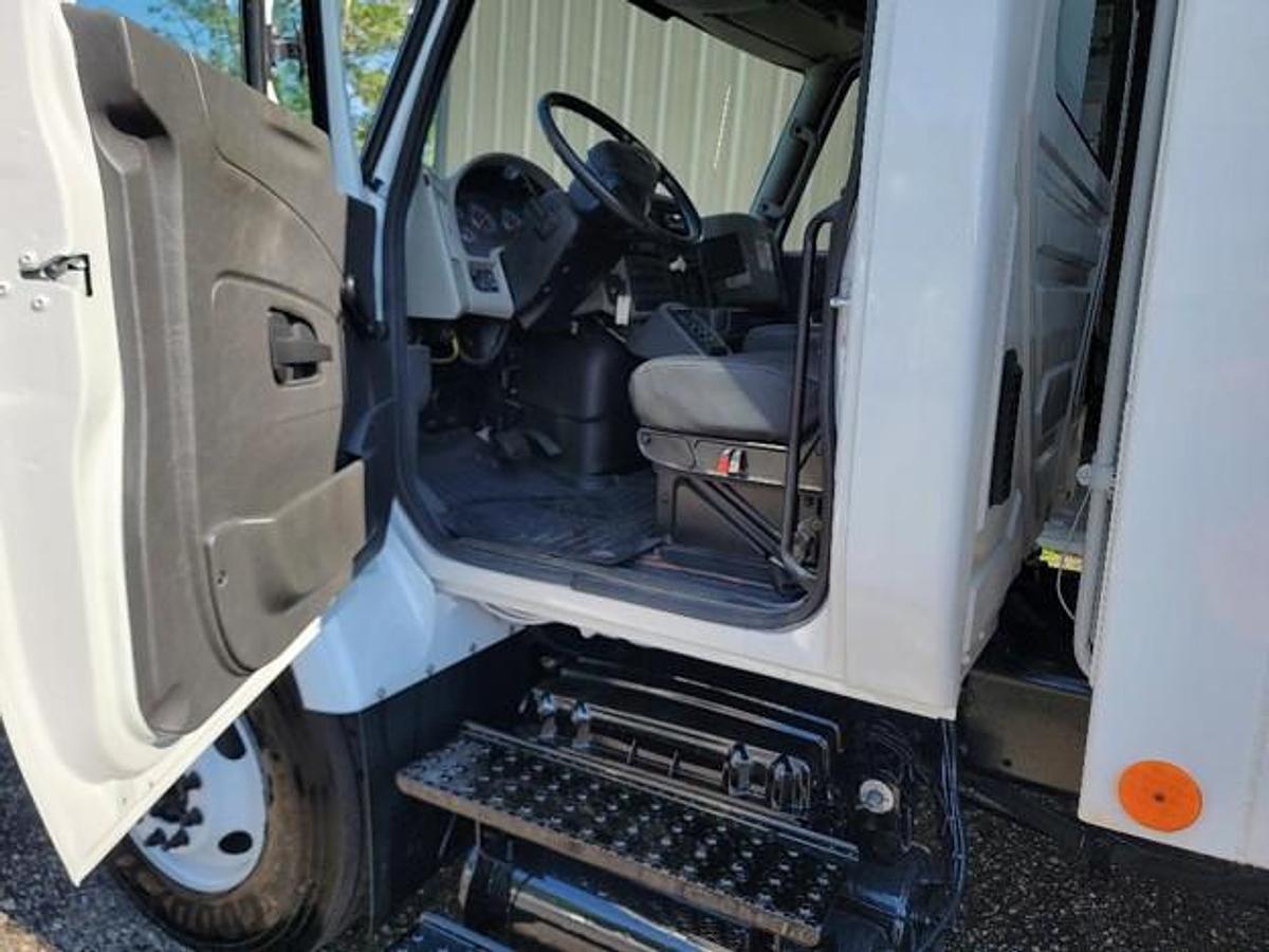 Used 2014 FREIGHTLINER REAR LOAD TRUCK