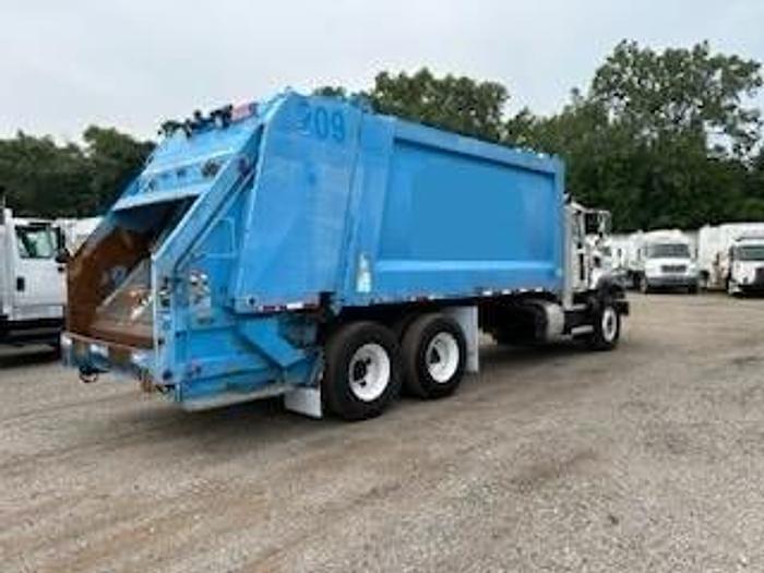 Used 2016 MACK REAR LOAD TRUCK