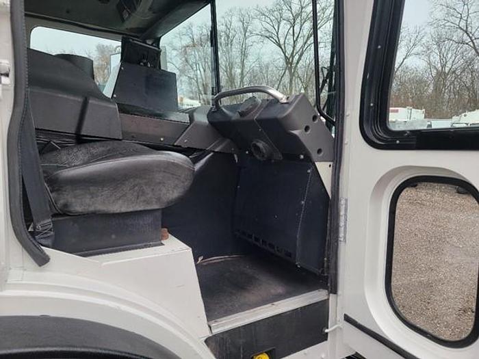 Used 2008 MACK REAR LOAD TRUCK #002846