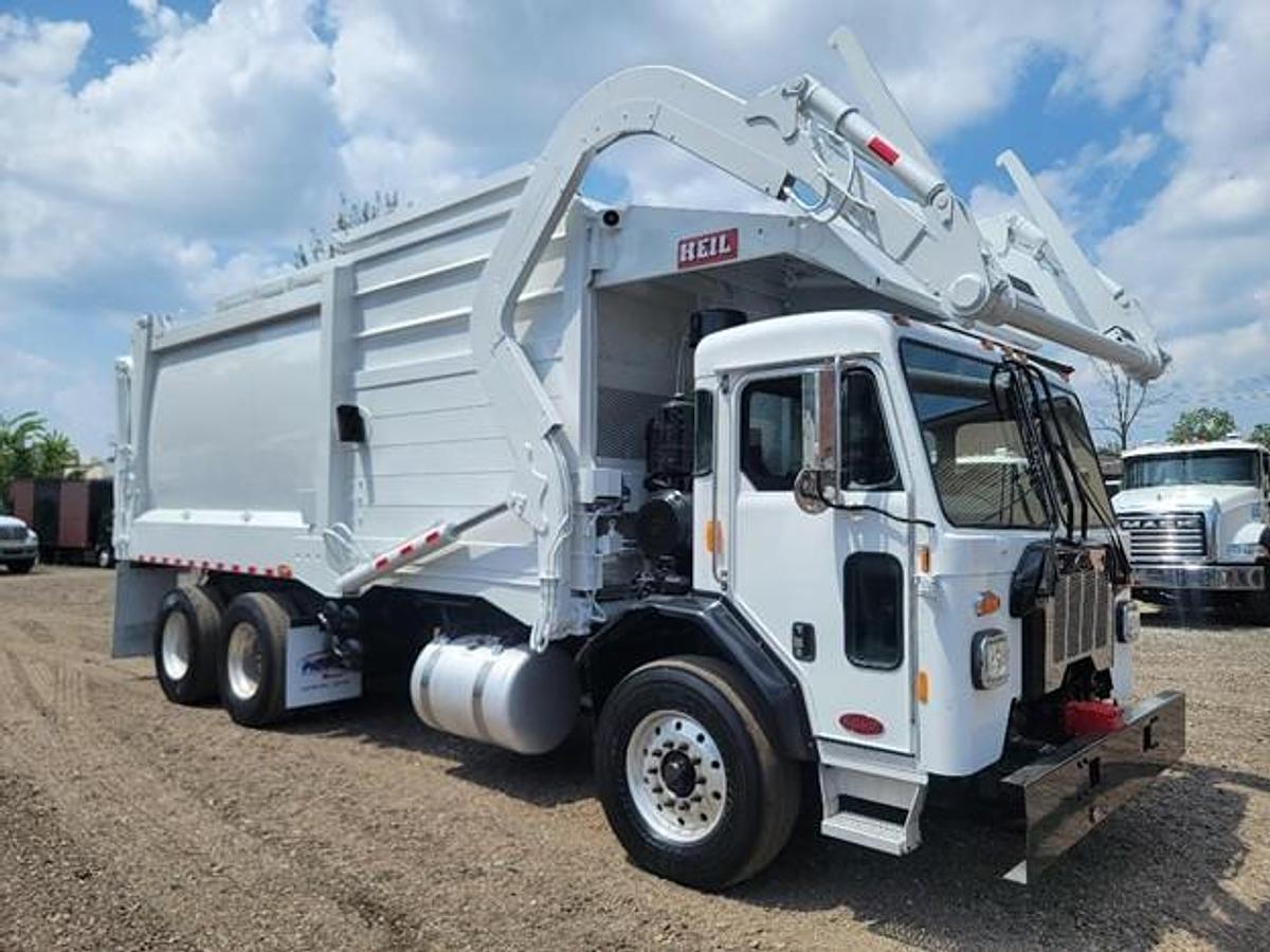 Used 2020 PETERBILT FRONT LOAD TRUCK