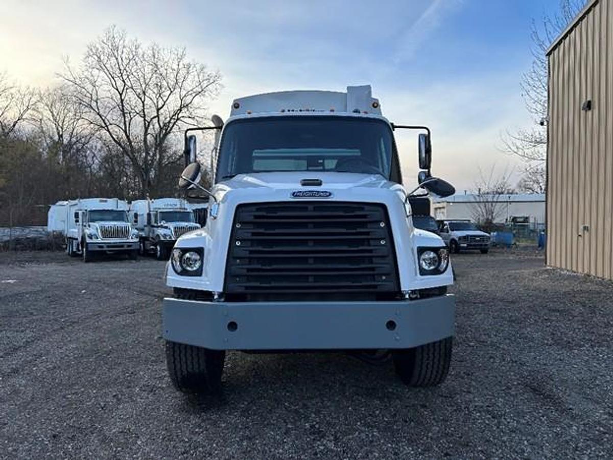 Used 2014 FREIGHTLINER REAR LOAD TRUCK