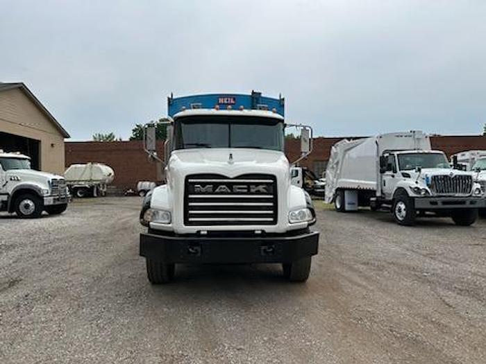 Used 2016 MACK REAR LOAD TRUCK