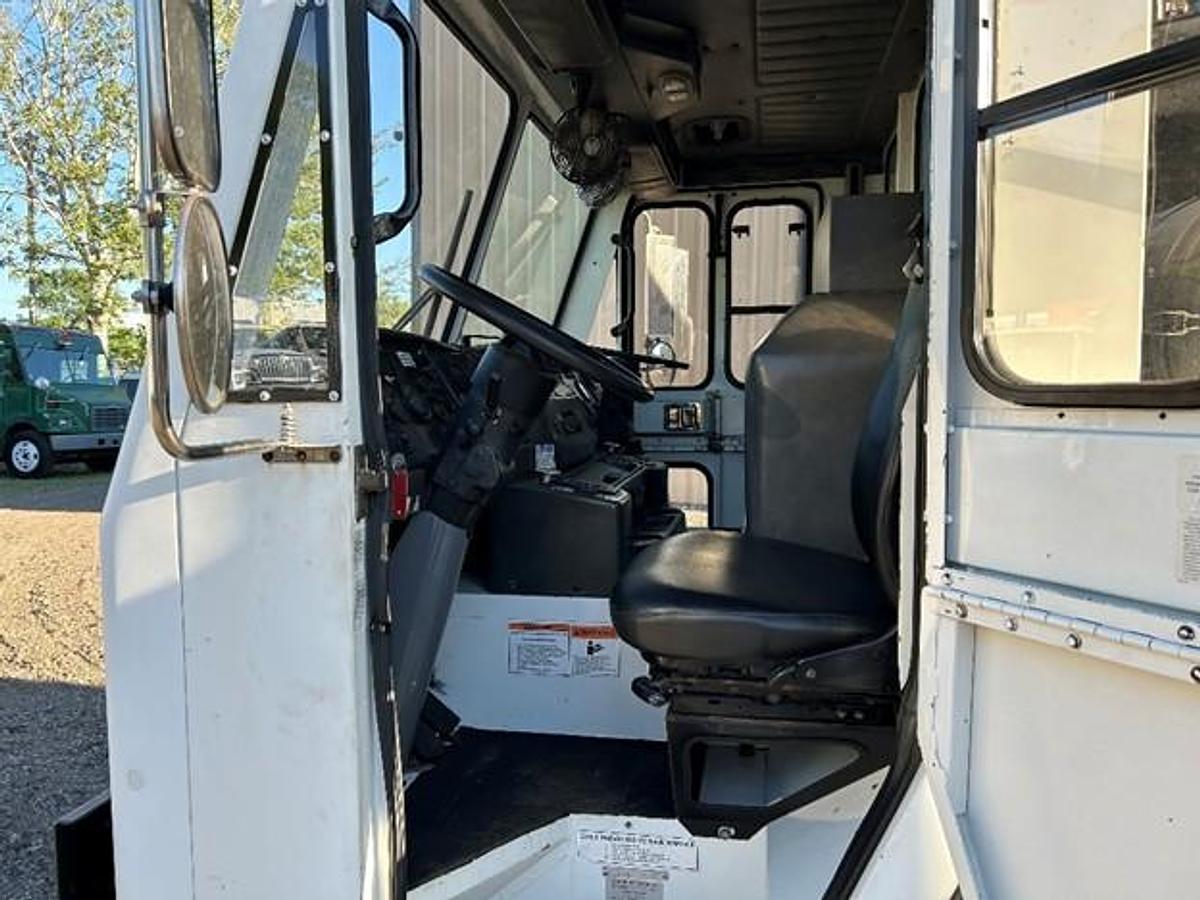 Used 2010 CCC REAR LOAD TRUCK