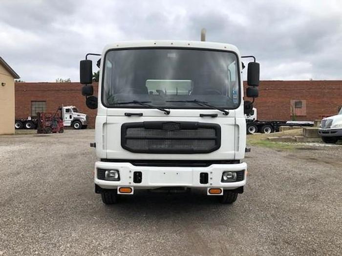 Used 2016 AUTOCAR SIDE LOADER