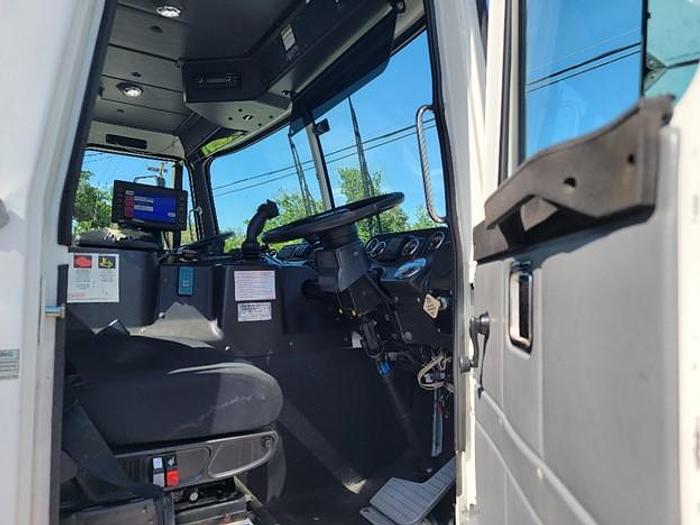 Used 2016 AUTOCAR AUTOMATED SIDE LOAD TRUCK