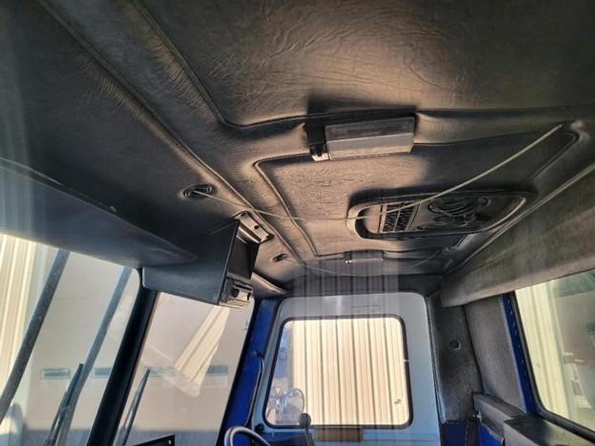 Used 2016 MACK FRONT LOAD TRUCK