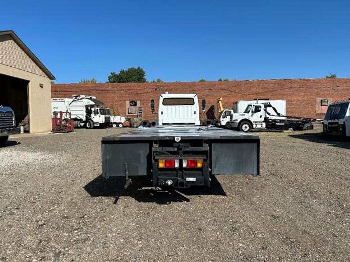 2018 FREIGHTLINER CAB & CHASSIS