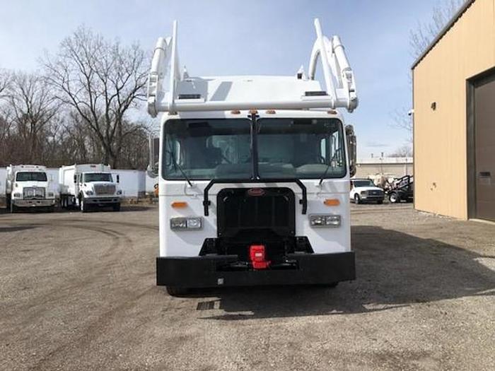 Used 2017 PETERBILT FRONT LOAD TRUCK