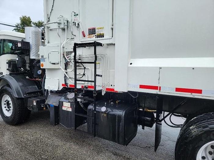 Used 2019 MACK AUTOMATED SIDE LOAD TRUCK