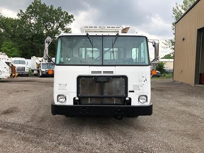 Used 2010 AUTOCAR AUTOMATED SIDE LOAD TRUCK