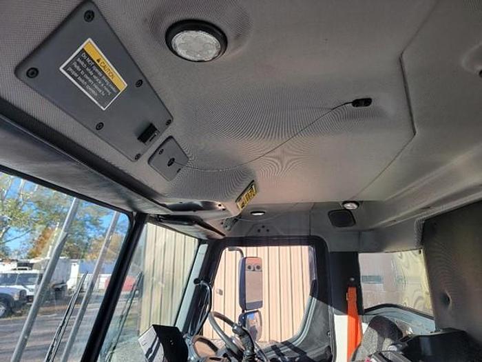 Used 2018 MACK AUTOMATED SIDE LOAD TRUCK