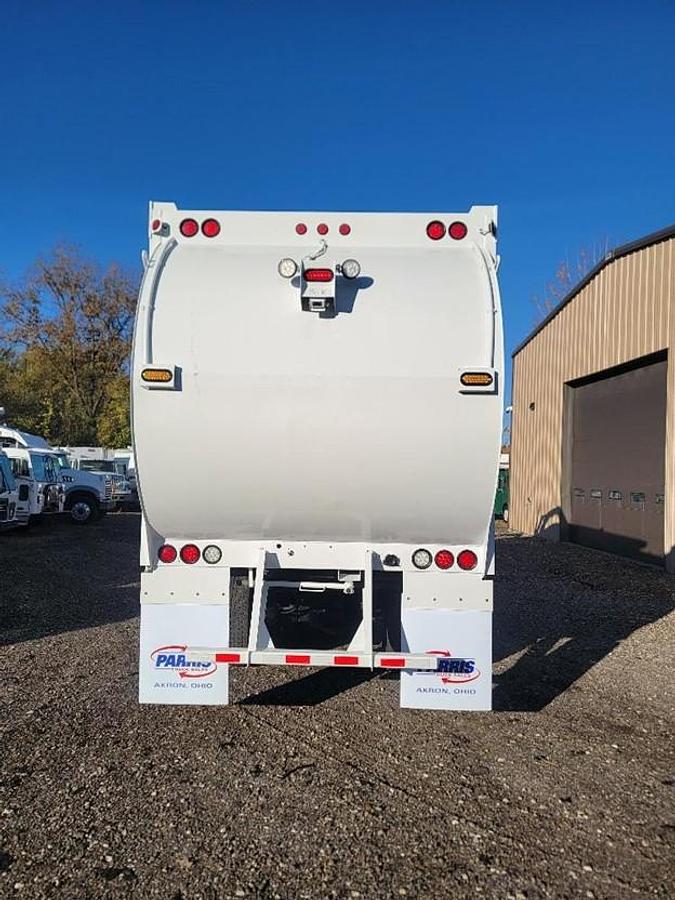 Used 2016 MACK FRONT LOAD TRUCK