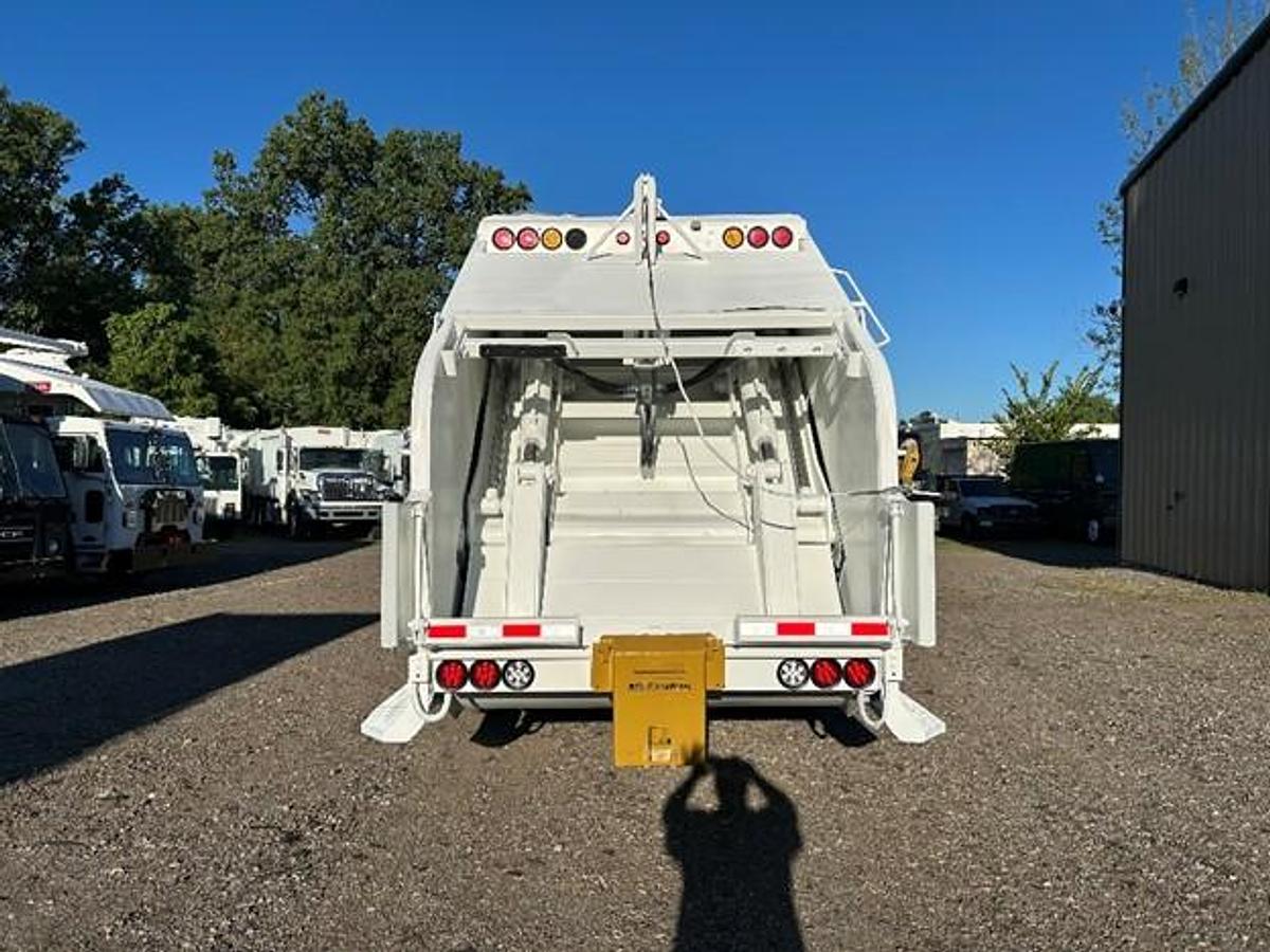 Used 2010 CCC REAR LOAD TRUCK