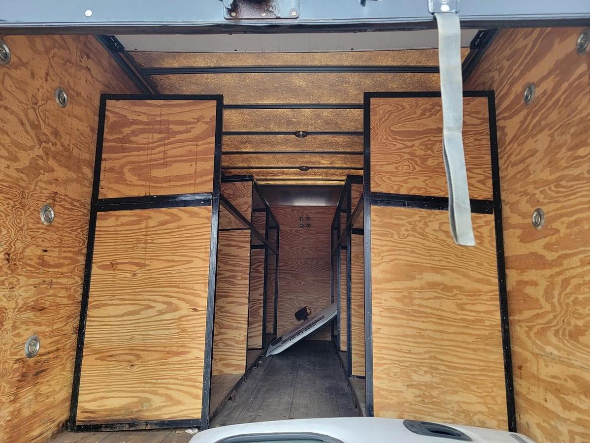 Used 2014 MITSUBISHI BOX TRUCK
