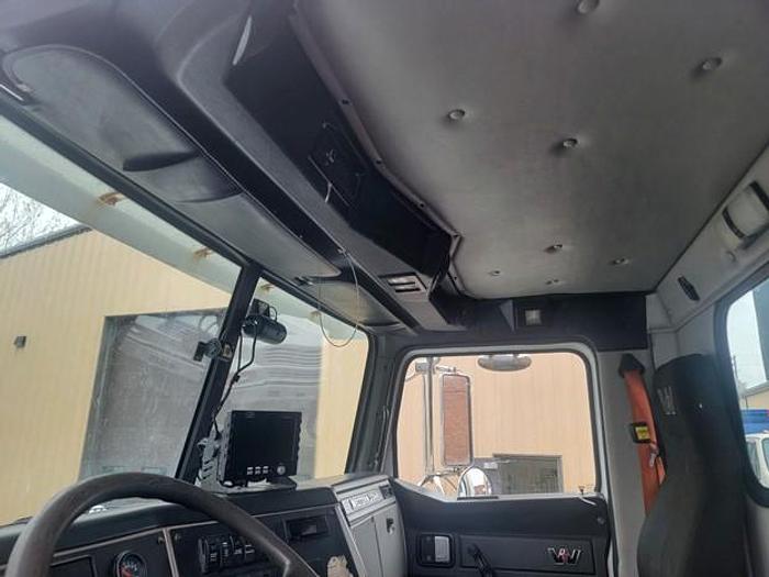 Used 2017 WESTERN STAR SPLIT BODY REAR LOAD TRUCK