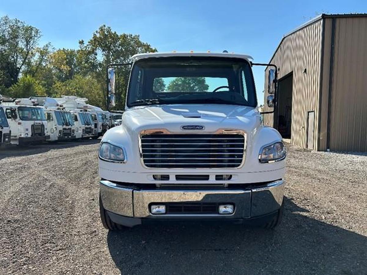 2018 FREIGHTLINER CAB & CHASSIS