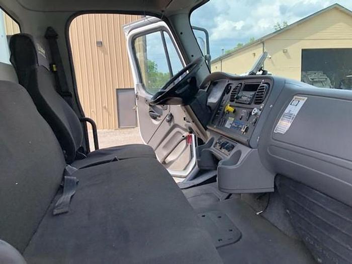 Used 2015 FREIGHTLINER REAR LOAD TRUCK