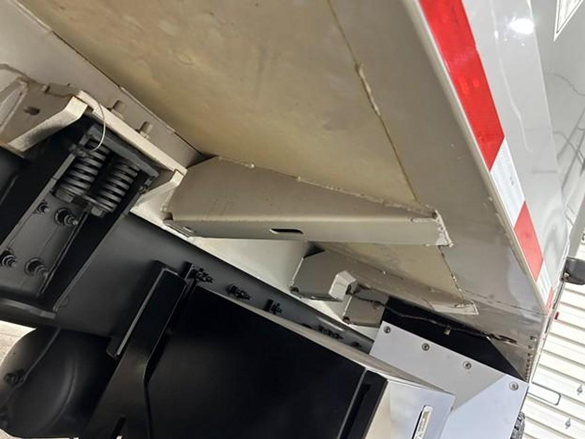 Used 2018 PETERBILT REAR LOAD TRUCK