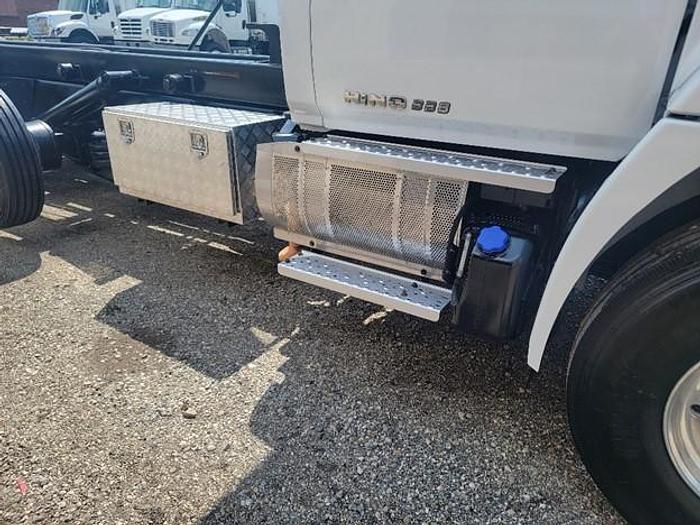 Used 2014 HINO ROLLOFF TRUCK