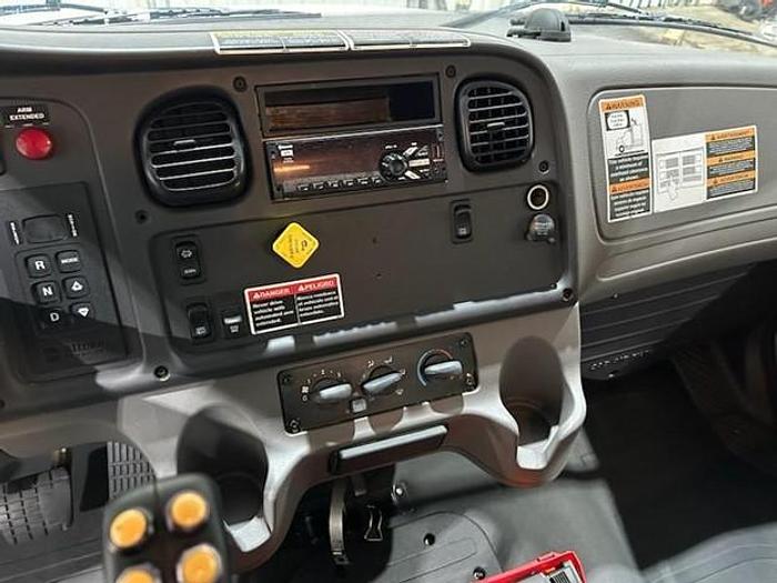 Used 2018 FREIGHTLINER AUTOMATED SIDE LOAD TRUCK