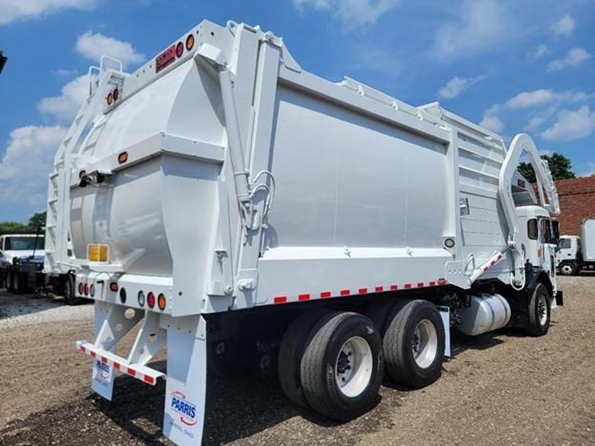 Used 2020 PETERBILT FRONT LOAD TRUCK