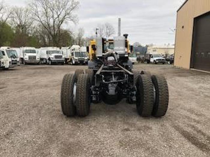 Used 2012 MACK CHASSIS