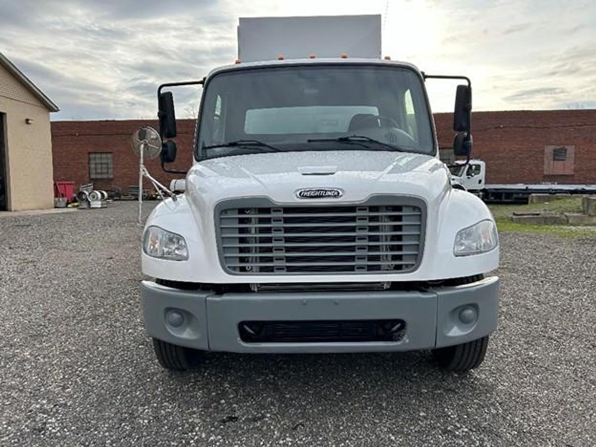 Used 2018 FREIGHTLINER AUTOMATED SATELLITE TRUCK