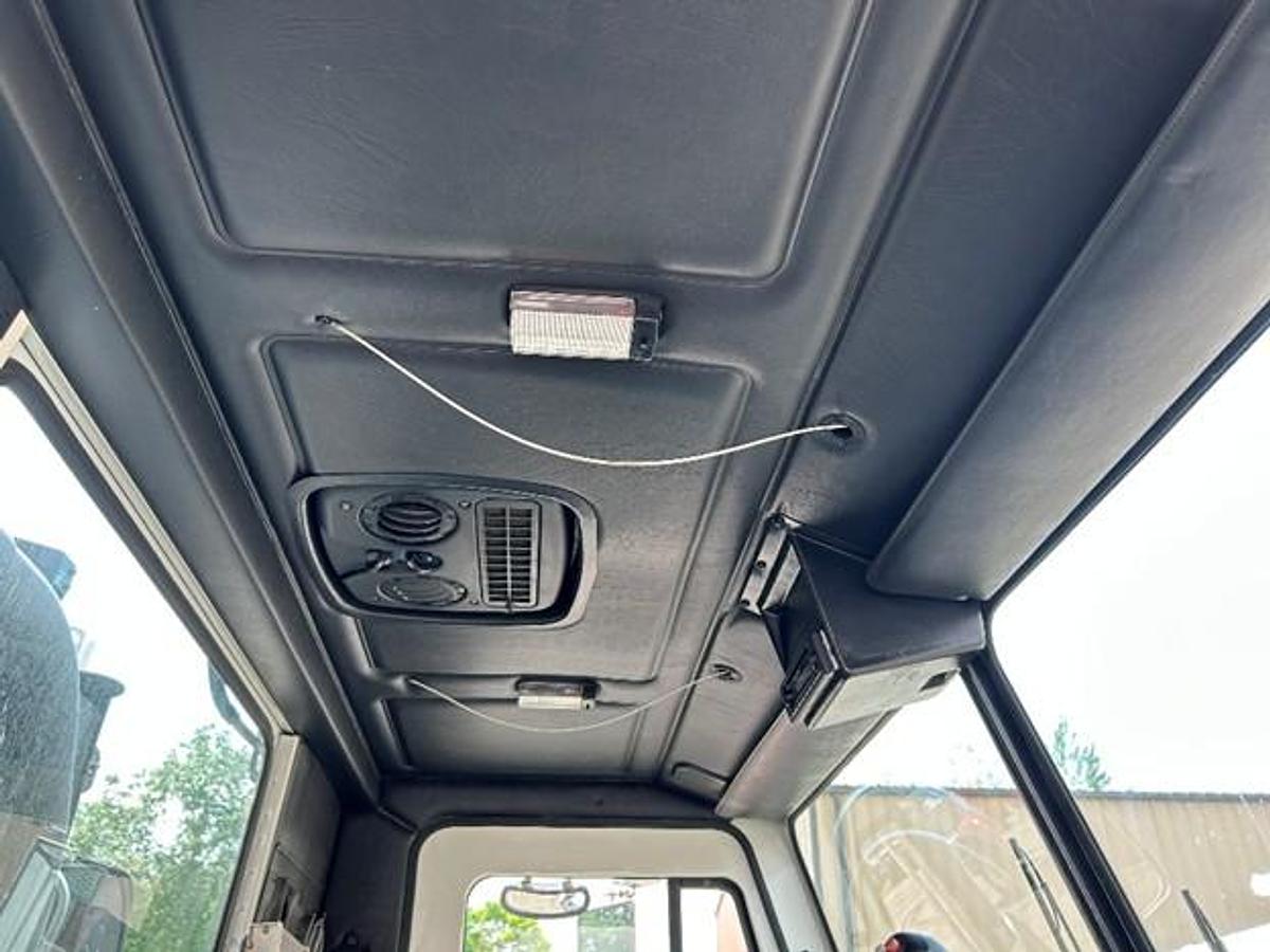 Used 2012 MACK AUTOMATED SIDE LOAD TRUCK