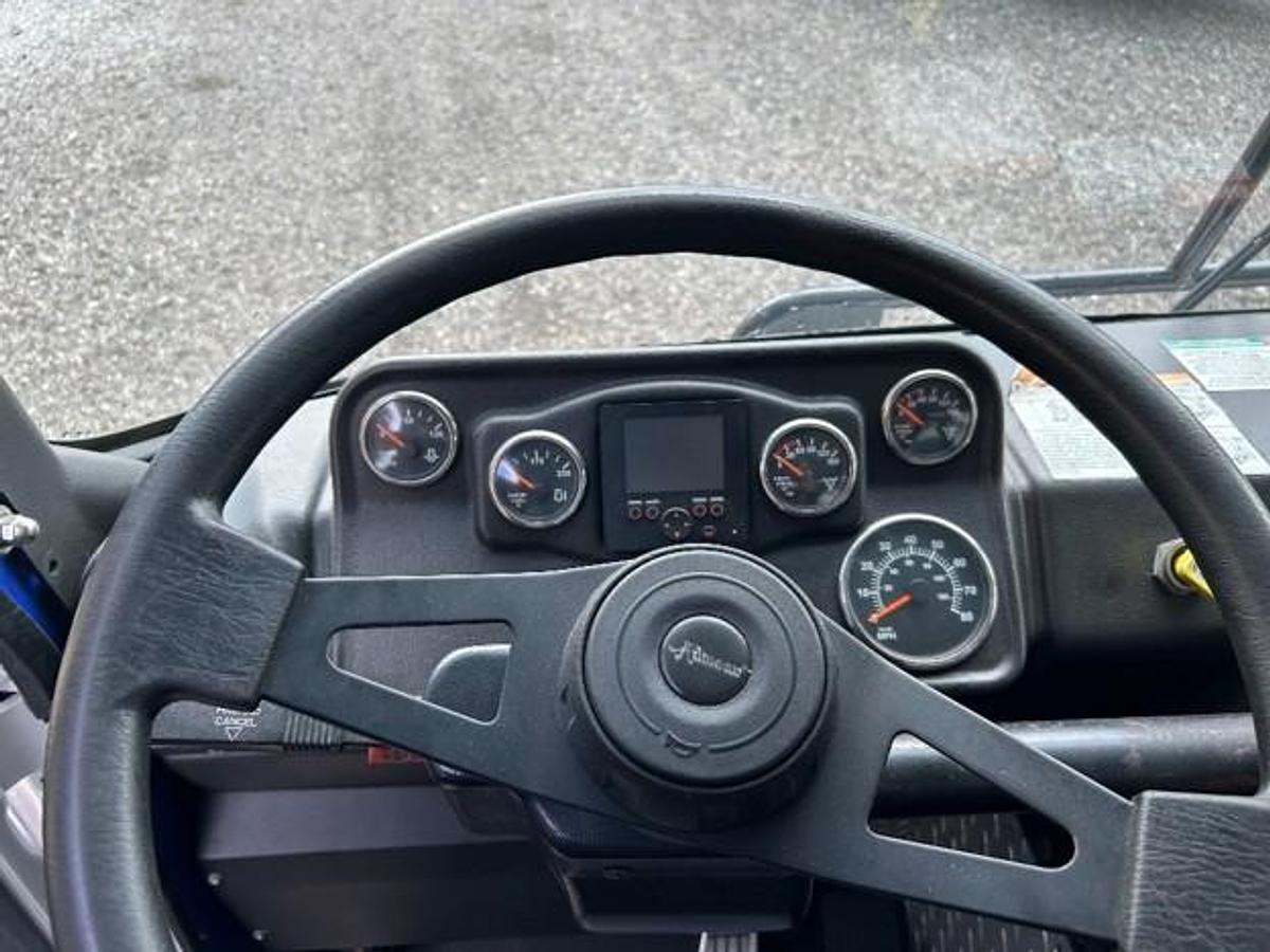 Used 2019 AUTOCAR FRONT LOAD TRUCK