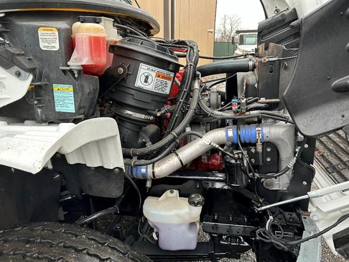 Used 2016 FREIGHTLINER SIDE LOAD TRUCK