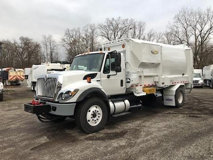 Used 2013 INTERNATIONAL AUTOMATED SIDE LOAD TRUCK