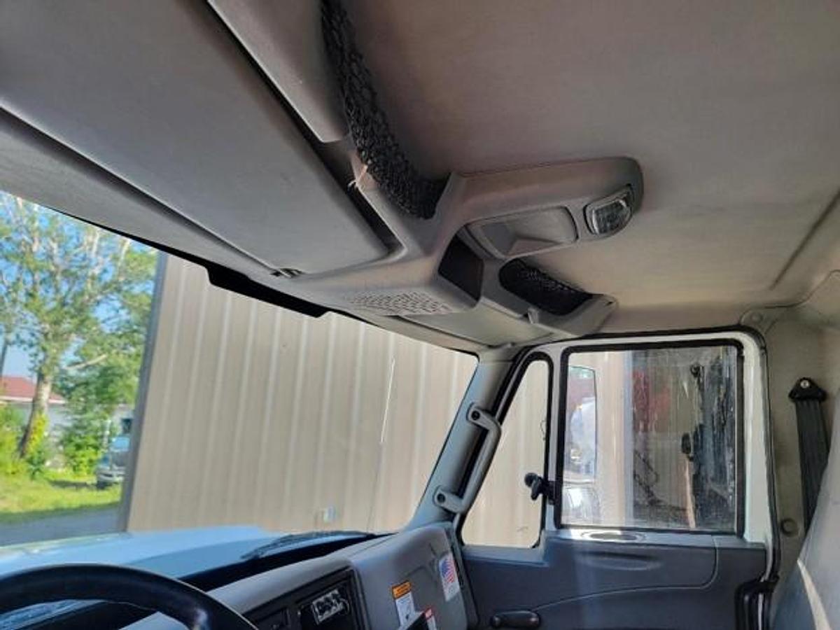 Used 2014 FREIGHTLINER REAR LOAD TRUCK