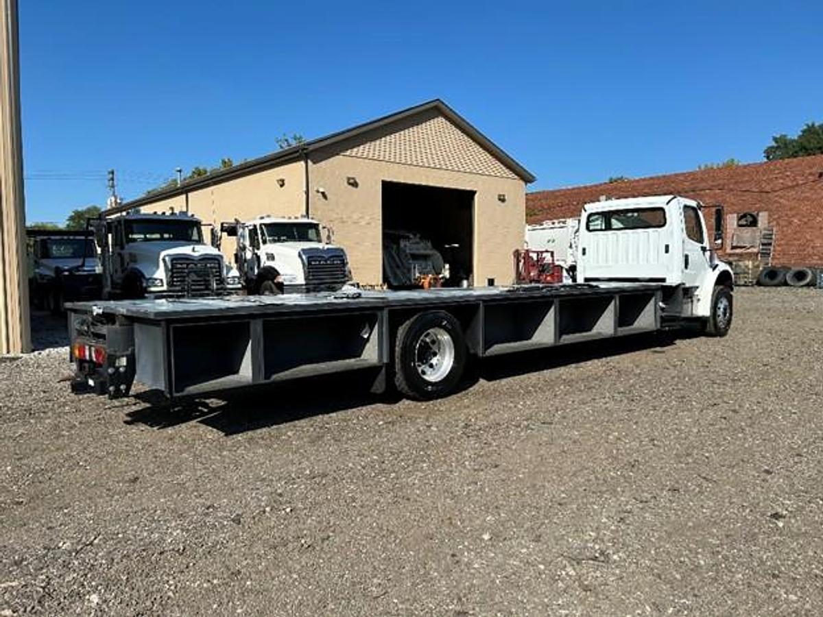2018 FREIGHTLINER CAB & CHASSIS