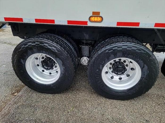 Used 2019 MACK AUTOMATED SIDE LOAD TRUCK