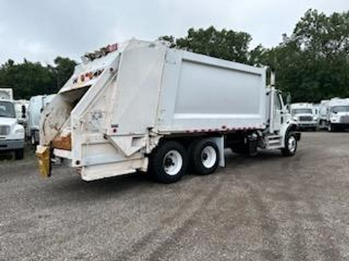 Used 2010 FREIGHTLINER REAR LOAD TRUCK