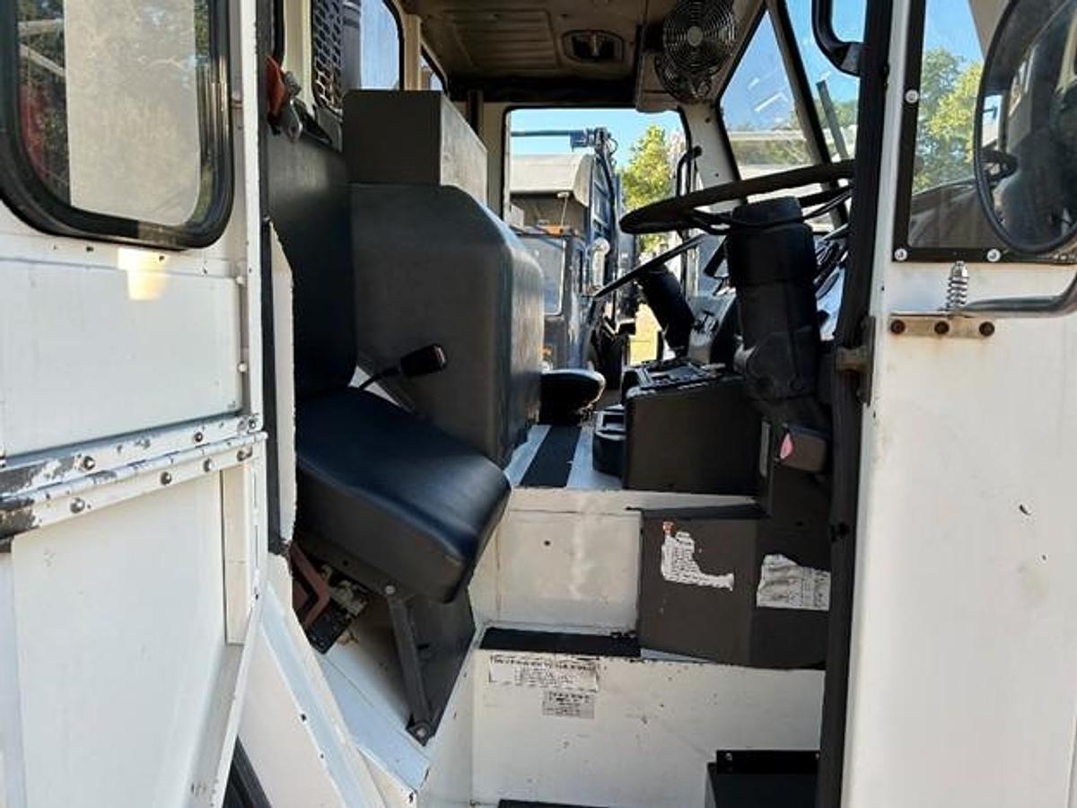 Used 2010 CCC REAR LOAD TRUCK