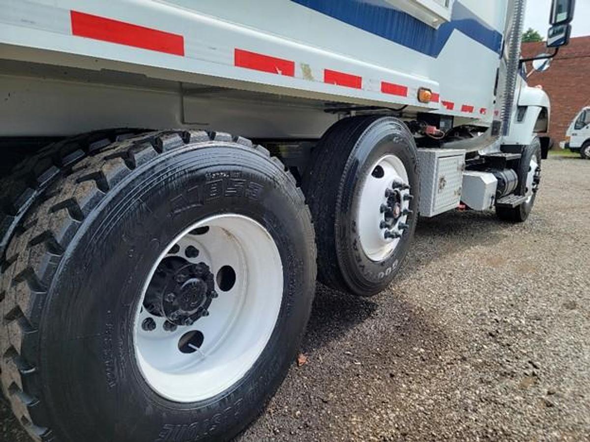 Used 2012 INTERNATIONAL REAR LOAD TRUCK