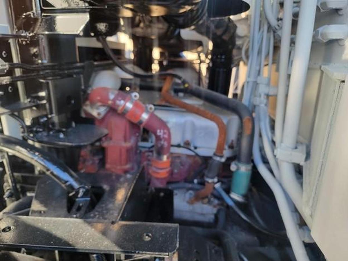 Used 2016 MACK FRONT LOAD TRUCK