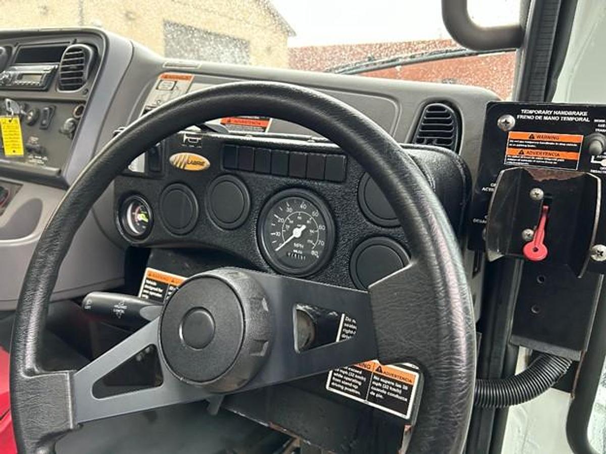 Used 2016 FREIGHTLINER SIDE LOAD TRUCK