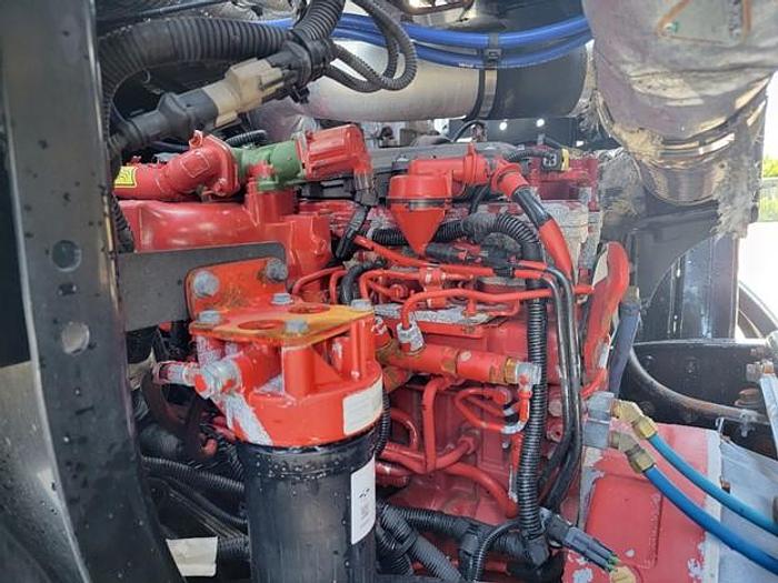 Used 2016 AUTOCAR AUTOMATED SIDE LOAD TRUCK