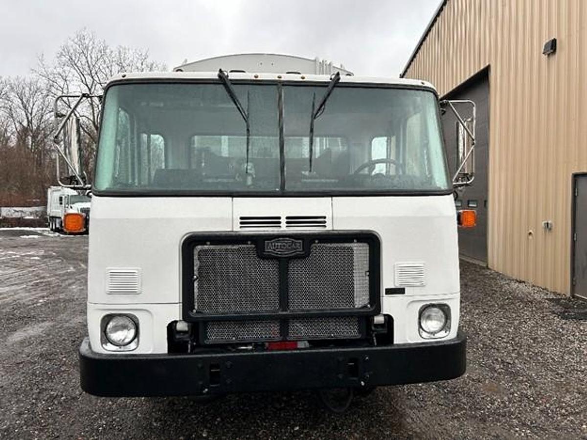 Used 2011 AUTOCAR REAR LOAD TRUCK