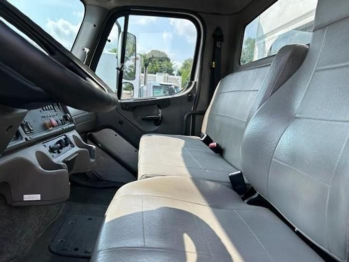 Used 2014 FREIGHTLINER REAR LOAD TRUCK