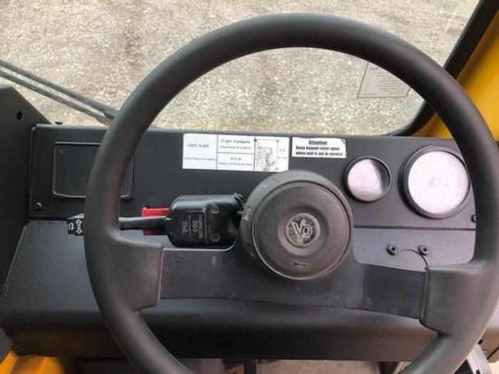 Used 2012 MACK CHASSIS