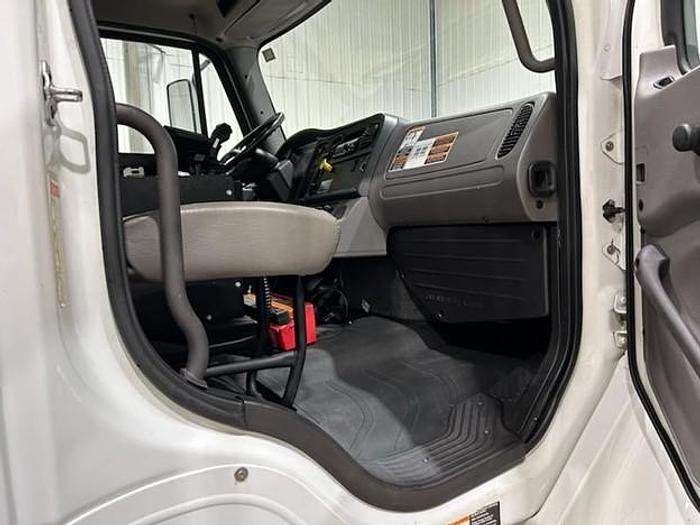 Used 2018 FREIGHTLINER AUTOMATED SIDE LOAD TRUCK